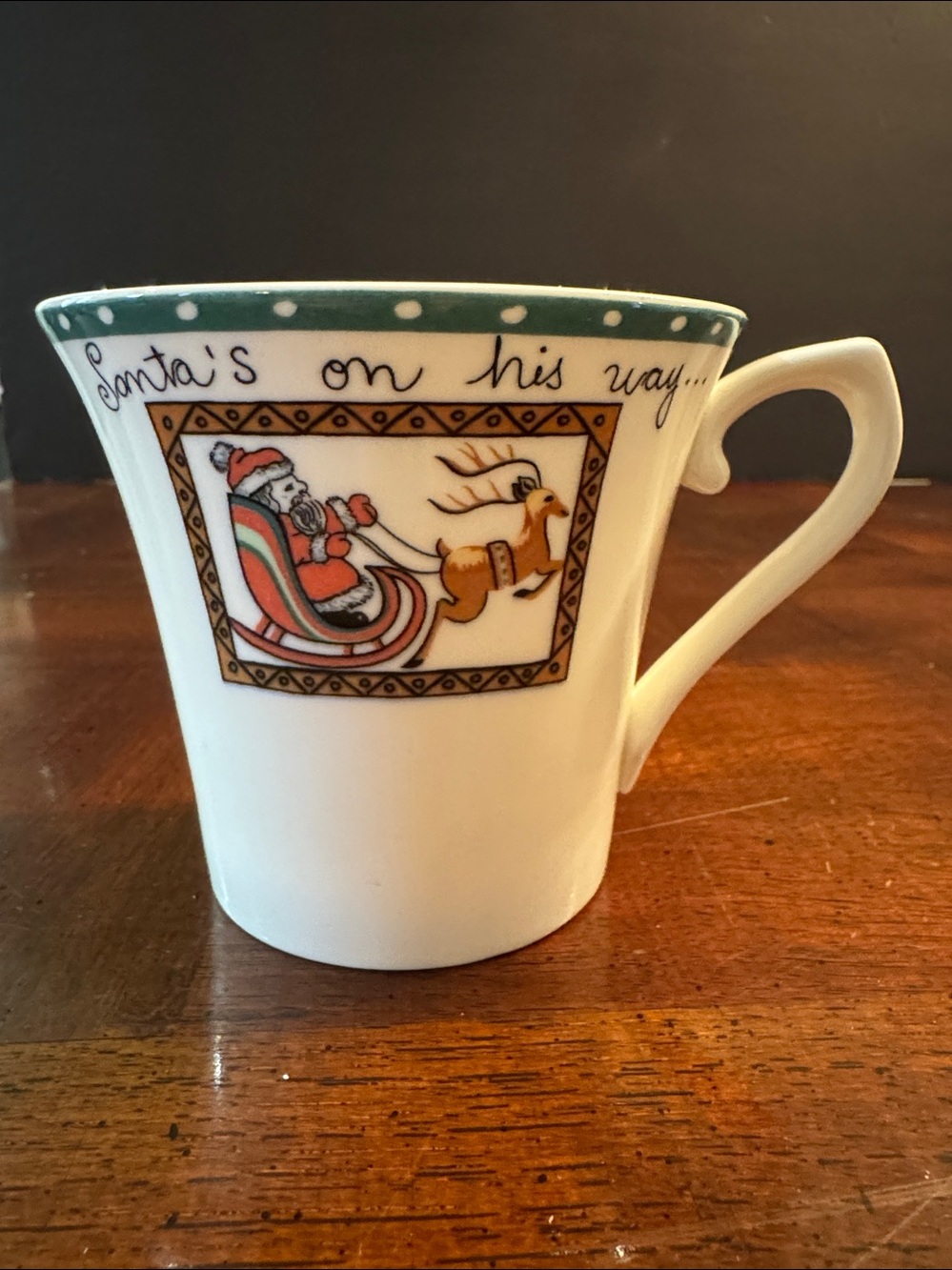 Mikasa Christmas Wish Ultima + Super Strong Fine China HK713 Mug Cup